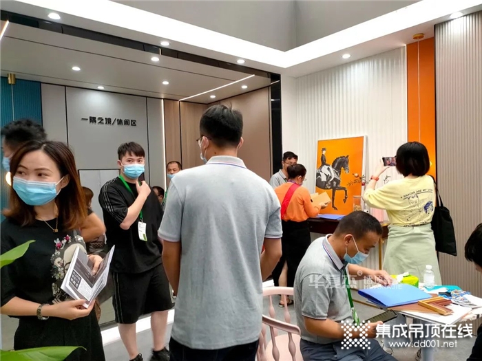 嘉興展現(xiàn)場——為什么華夏杰展館人氣爆棚？